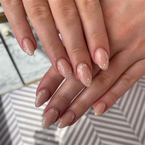 almond nail designs acrylic|almond shape acrylic nail designs.